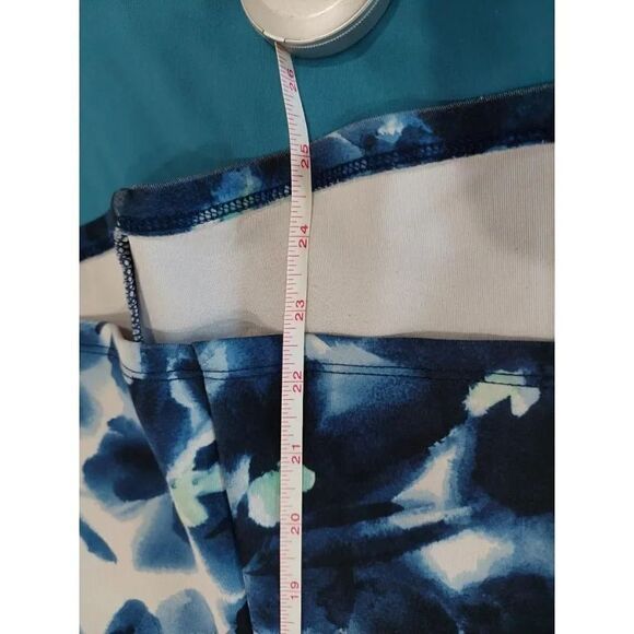 Liz Claiborne Blue White Floral Peplum Blouse - Picture 6 of 6